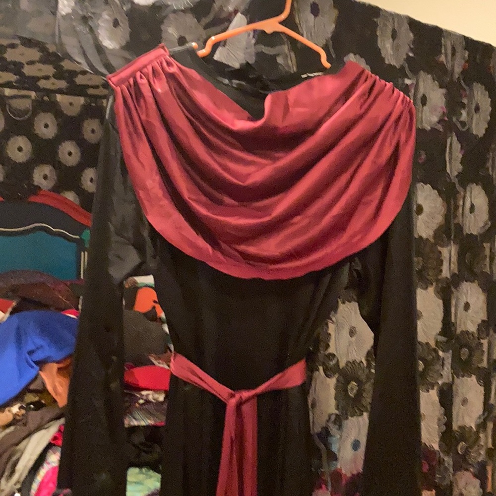 Scary priest skull Halloween costume